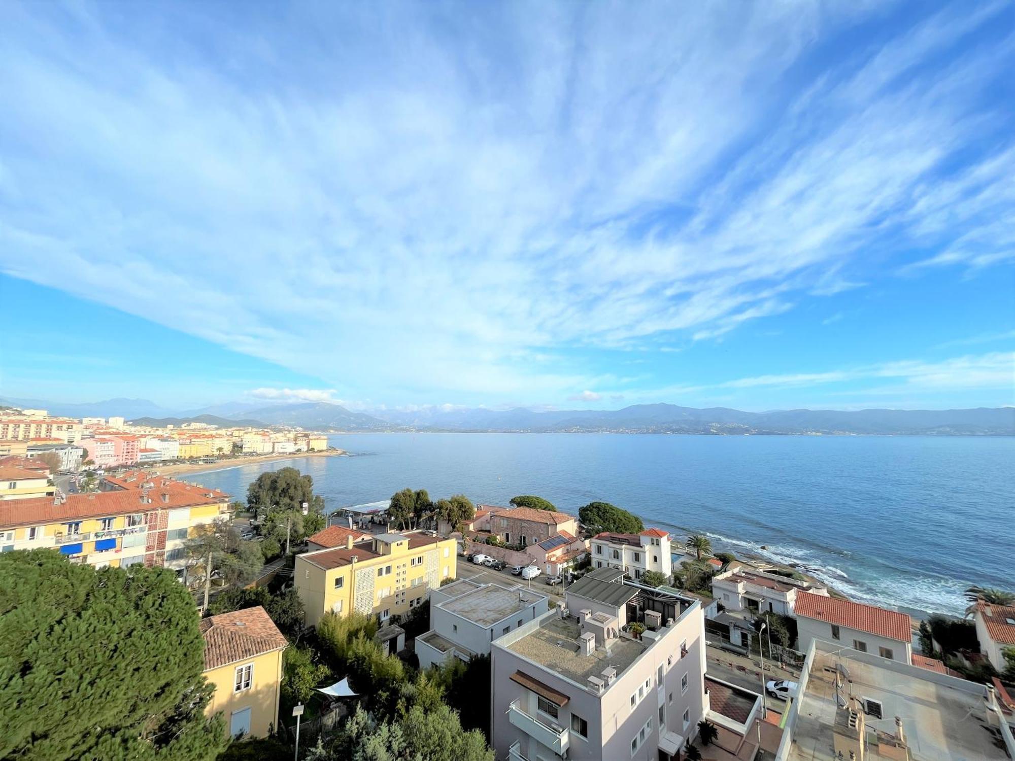 Appartement Vue Mer Carmino Ajaccio Ajaccio  Bagian luar foto